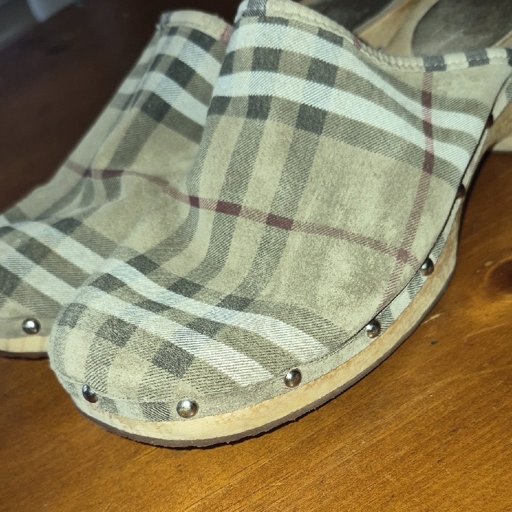Burberry Plaid Slip-On Mules with Stud Accents - Picture 4 of 14